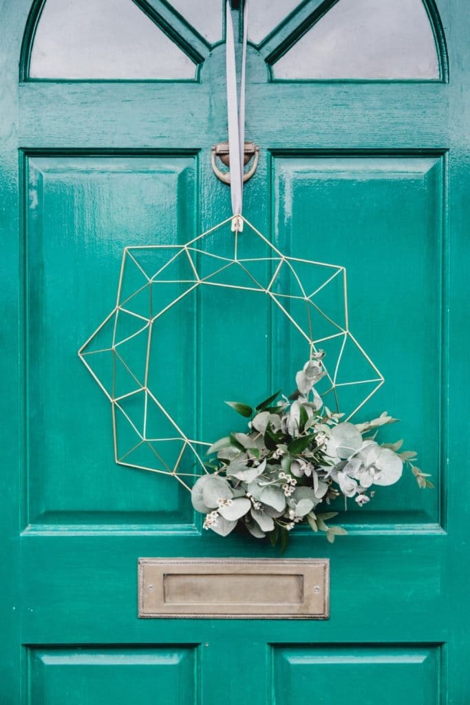 contemporary christmas wreath