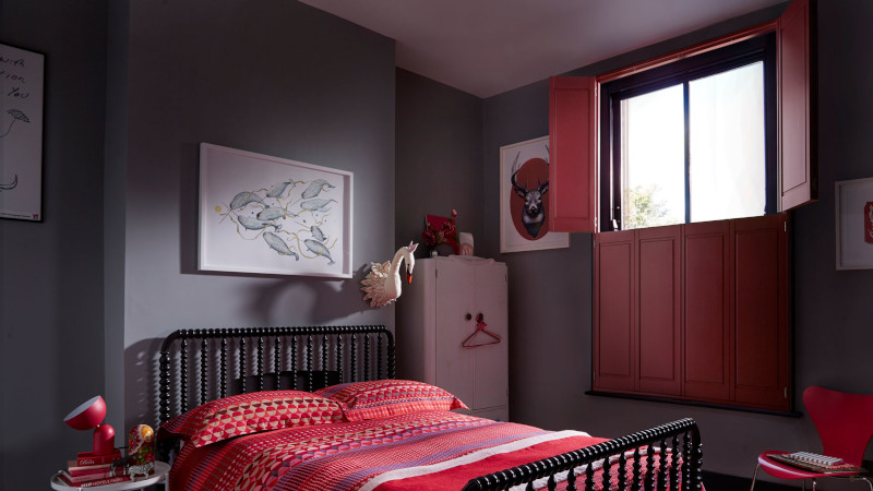 solid-shutters-bedroom